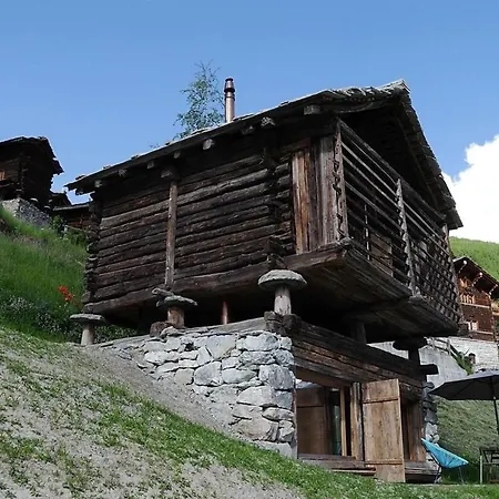Mayen A Olivier Holiday home
